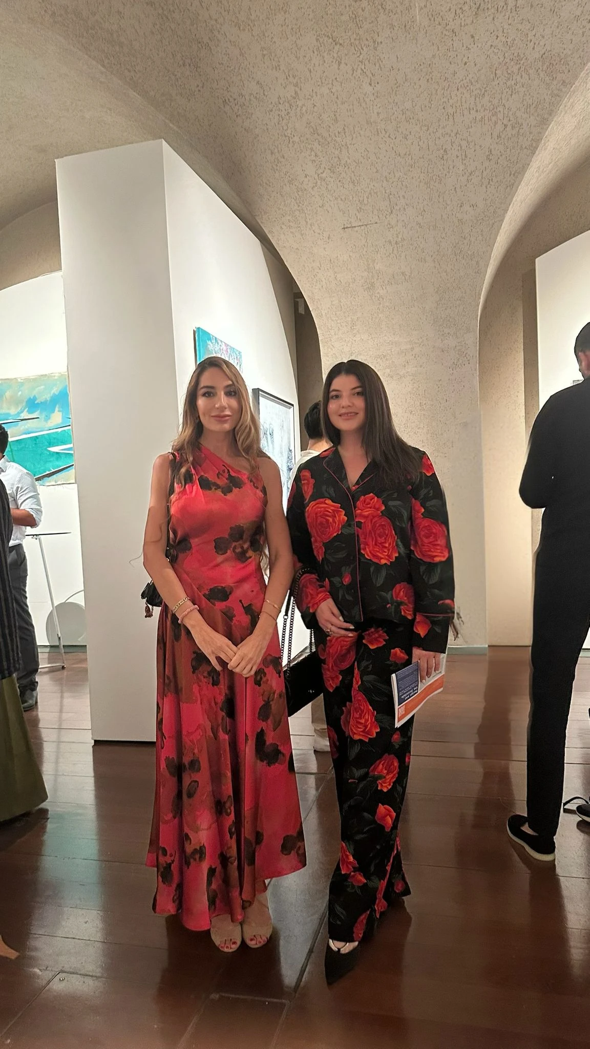 UK Azərbaycan Qadınlar Assosiasiyasının təsisçisi Ülviyyə Tağızadə: "Bəşəriyyətin gələcəyi incəsənət dilində danışmaq bacarığındadır" — 8