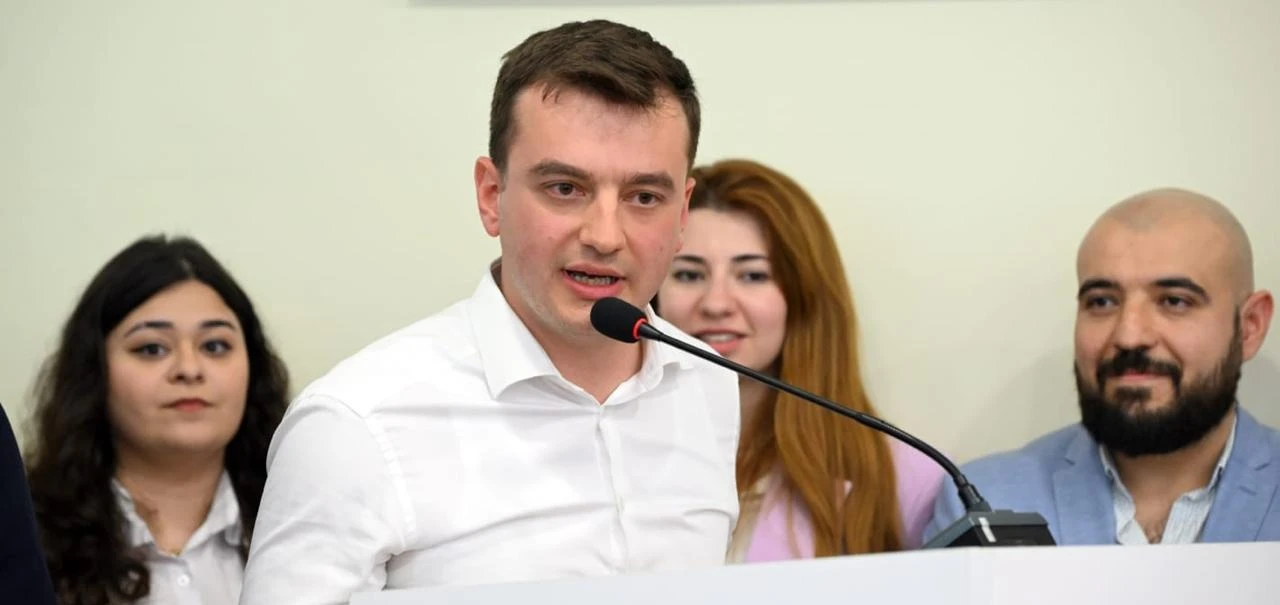 Fərid Qayıbov nazirliyin dəstəyi ilə beynəlxalq tədbirlərdə iştirak etmiş gənclərlə görüşüb — 1