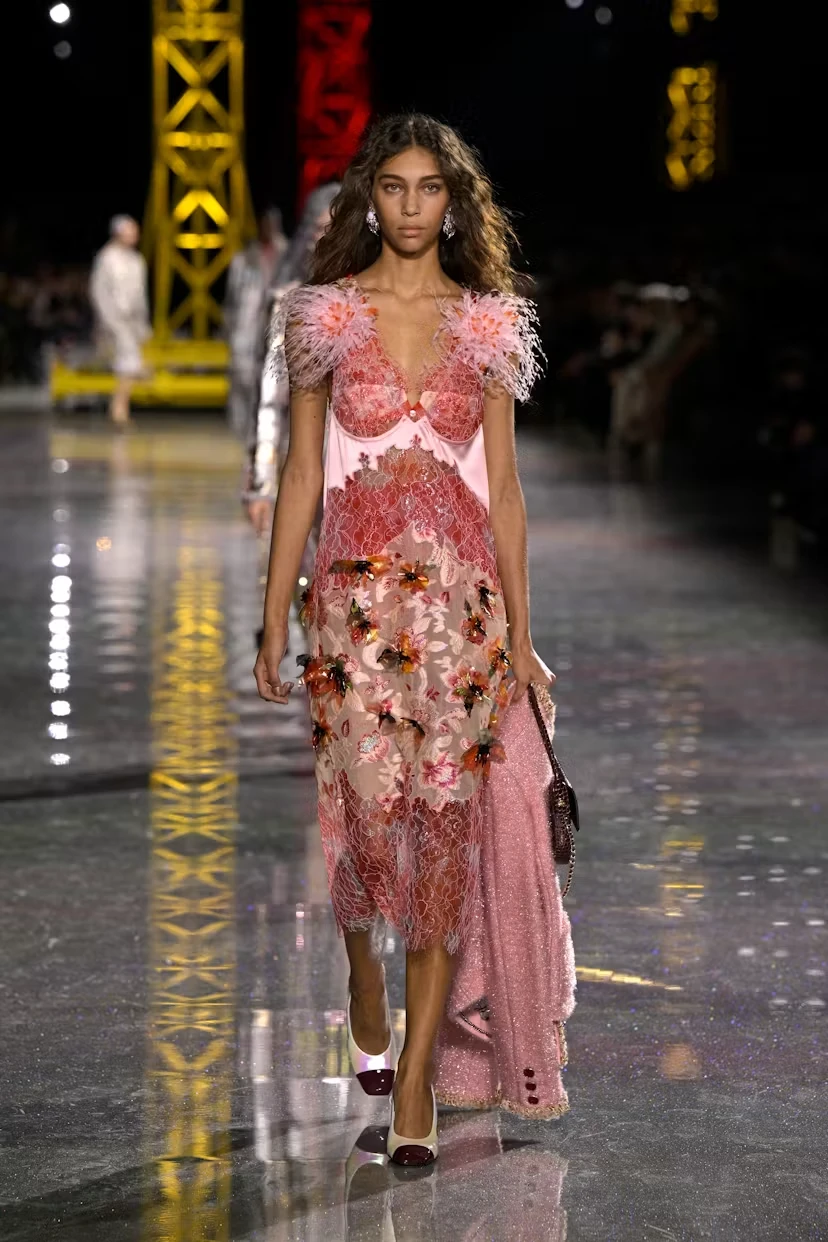 Matthieu Blazy-nin Chanel Haute Couture: Nağıl və Reallığın Qarşılaşdığı Yer — 11
