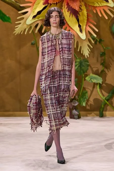 Matthieu Blazy-nin Chanel Haute Couture: Nağıl və Reallığın Qarşılaşdığı Yer — 16