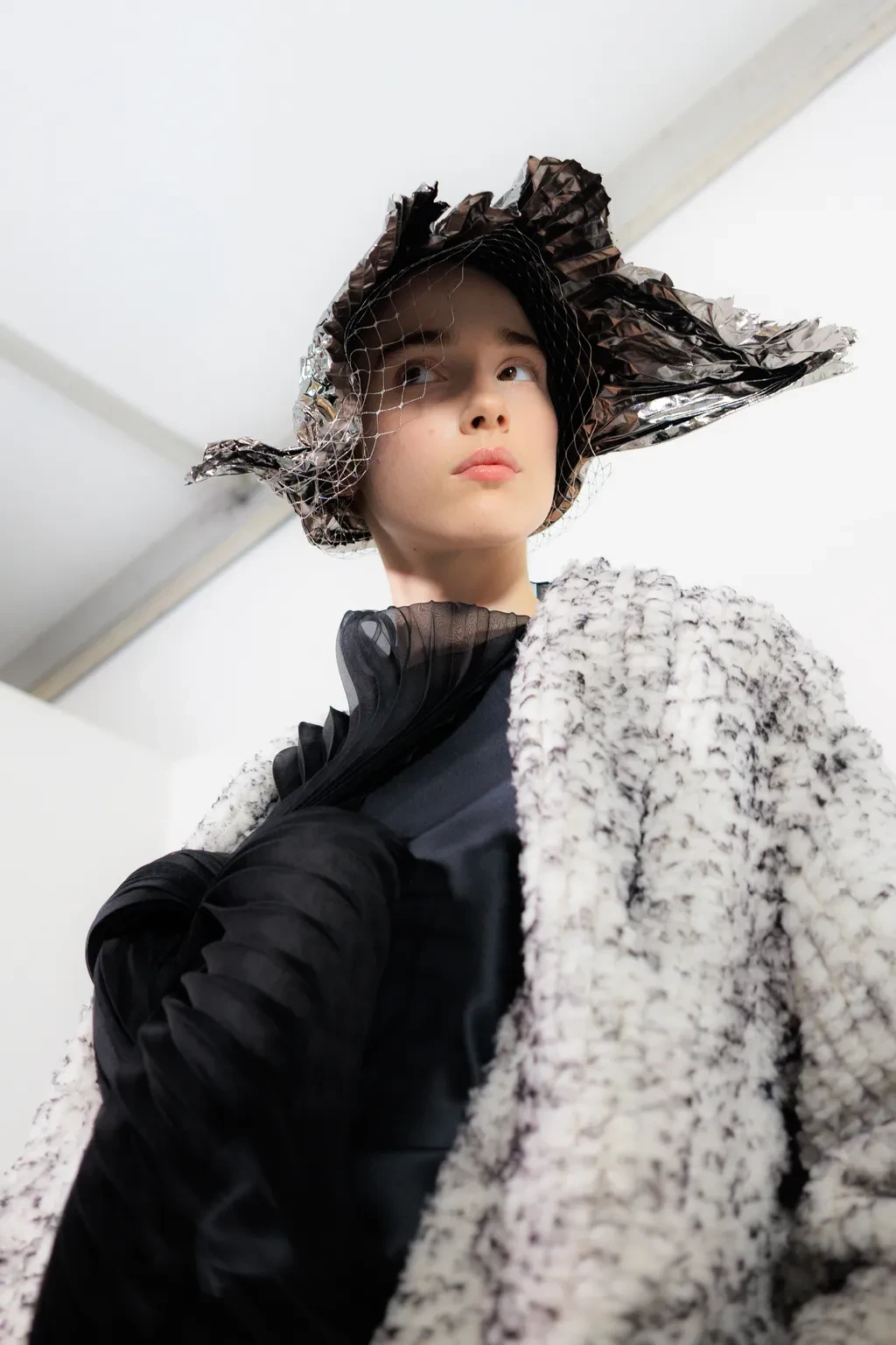 Schiaparelli! Dior! Armani Privé! 2026-cı ilin payız moda şoularının pərdəarxası görüntüsü — 6