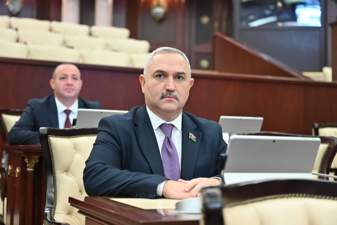 Milli Məclisin deputatı Azər Allahverənov: "Yaradıcılıq insanın özü ilə söhbətidir."