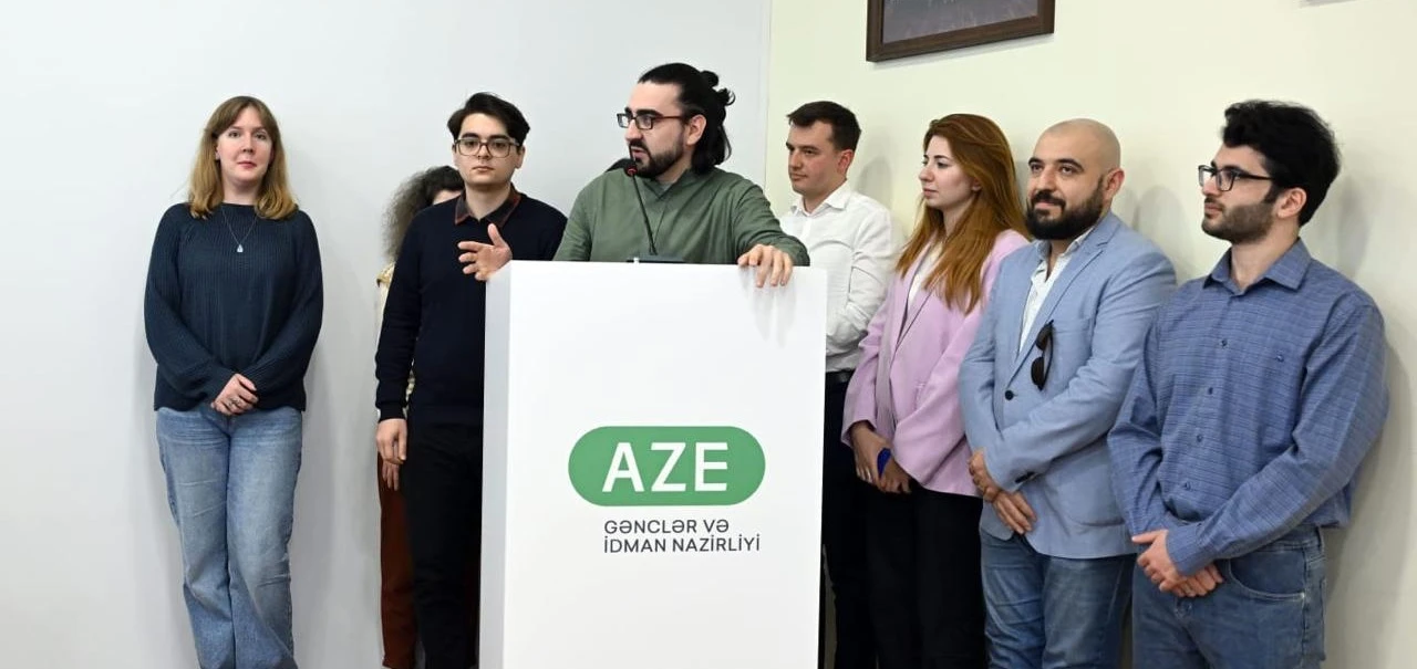 Fərid Qayıbov nazirliyin dəstəyi ilə beynəlxalq tədbirlərdə iştirak etmiş gənclərlə görüşüb