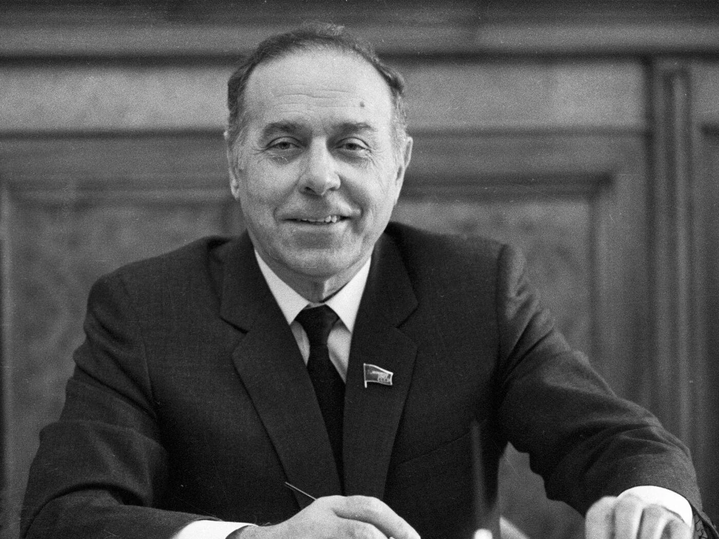 İdeyaları ilə Zəfərə yol açan Dahi Lider Heydər Əliyev