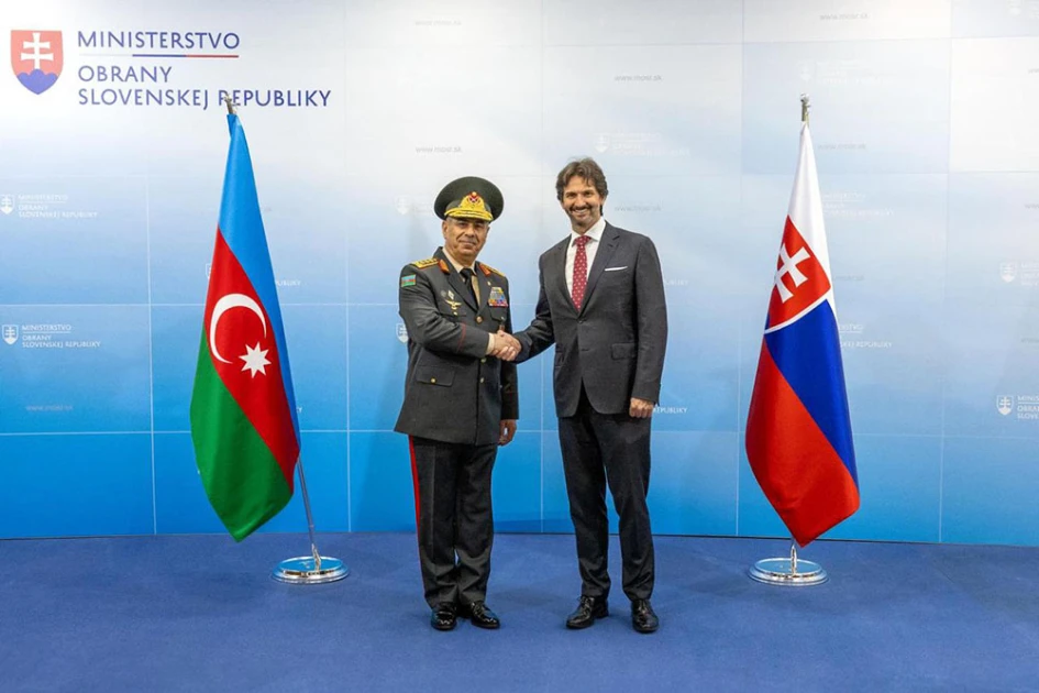 Azərbaycan ilə Slovakiya arasında hərbi əməkdaşlığa dair fikir mübadiləsi aparılıb