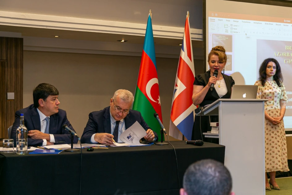 Böyük Britaniyada Koordinasiya Şurasının toplantısı olub, diaspor fəallarına mükafatlar təqdim edilib
