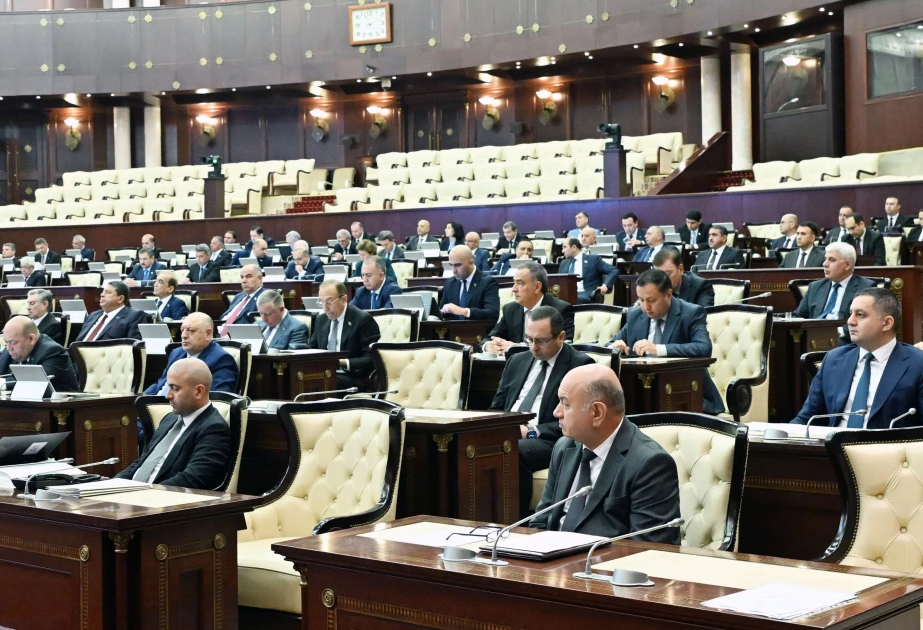 Bir sıra məhkəmələrə yeni hakimlər təyin olunub