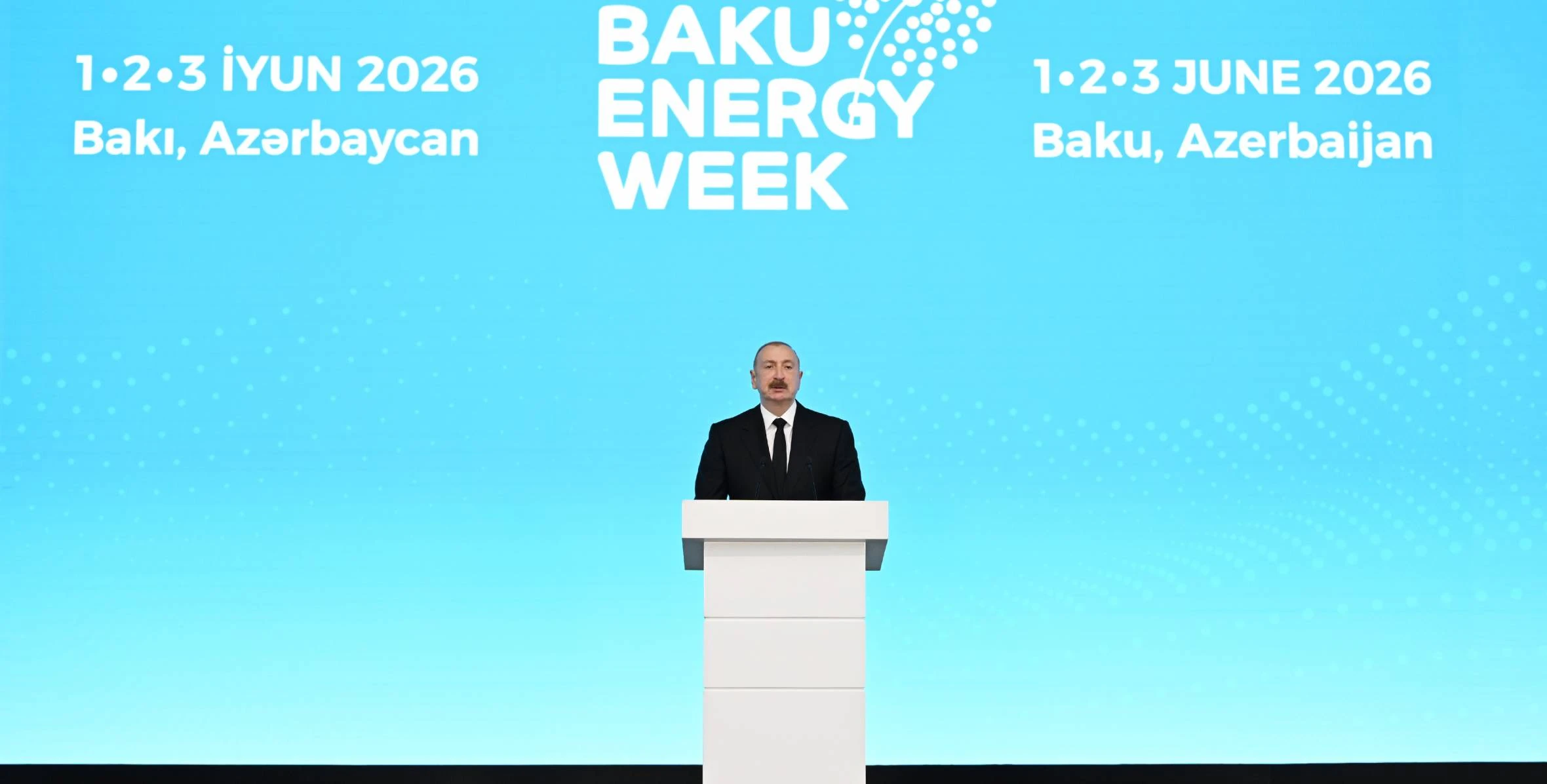 İlham Əliyev Bakı Enerji Həftəsinin rəsmi açılış mərasimində iştirak edib