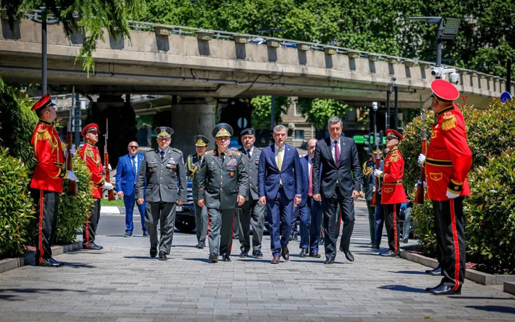 Azərbaycanın və Gürcüstanın müdafiə nazirləri əməkdaşlığın yeni perspektivləri barədə fikir mübadiləsi aparıblar