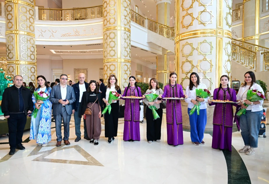 Aşqabad Azərbaycan mədəniyyətini qarşılayır