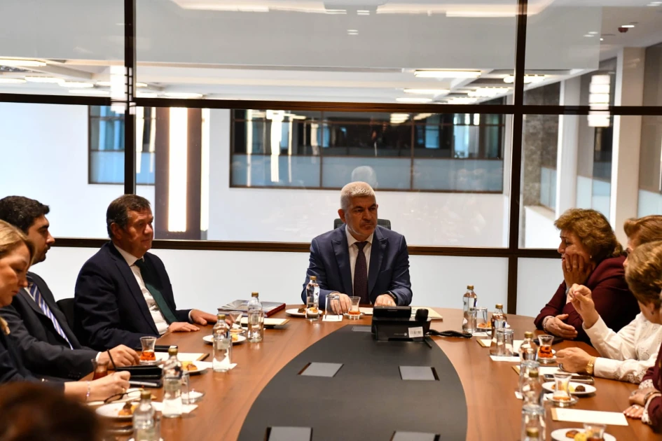 Türkiyənin Millət Kitabxanasına Qərbi Azərbaycanın irsinə dair kitablar təqdim olunub