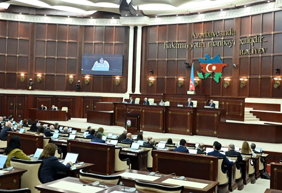 Milli Məclis növbədənkənar sessiya çərçivəsində daha 10 məsələnin müzakirəsinə başlayıb