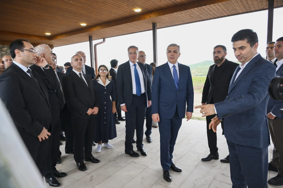 Xocalıda salınmış intensiv bağçılıq təsərrüfatları ilə tanışlıq