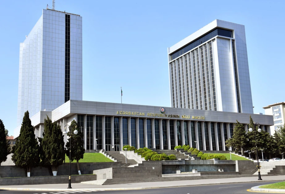 Korsika ilə bağlı konstitusiya qanunu layihəsi Azərbaycan parlamentində dəstəklənib