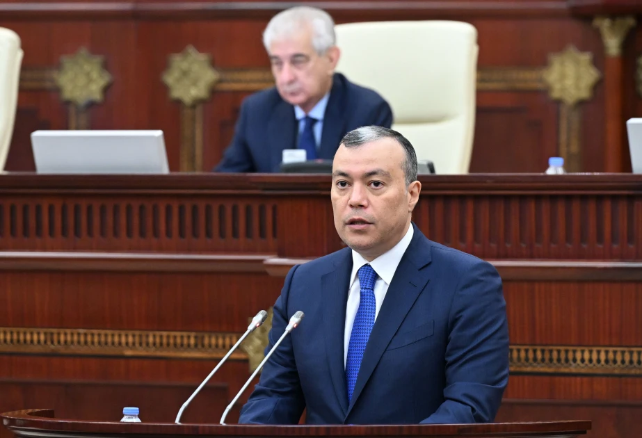 Maliyyə naziri: Uzunmüddətli dövrdə dövlətin səhiyyə xərclərinin səmərəliliyi artırılacaq