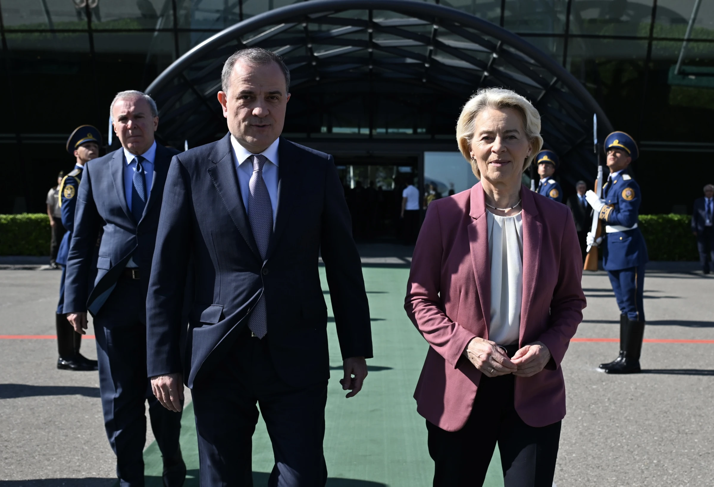 Avropa Komissiyasının Prezidentinin Azərbaycana səfəri başa çatıb
