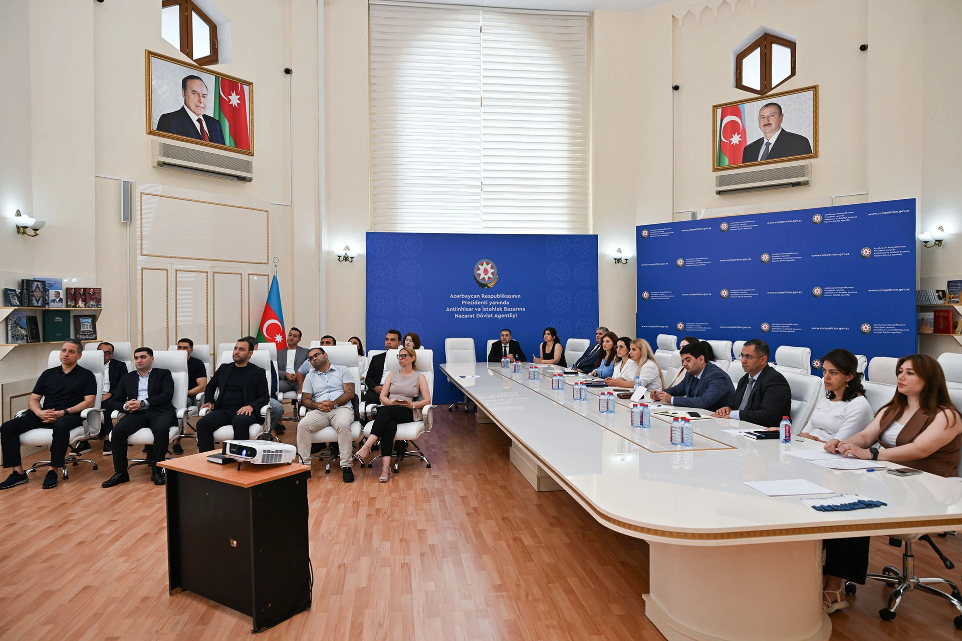 Audiovizual media subyektlərinin nümayəndələri reklam qanunvericiliyi barədə maarifləndiriliblər