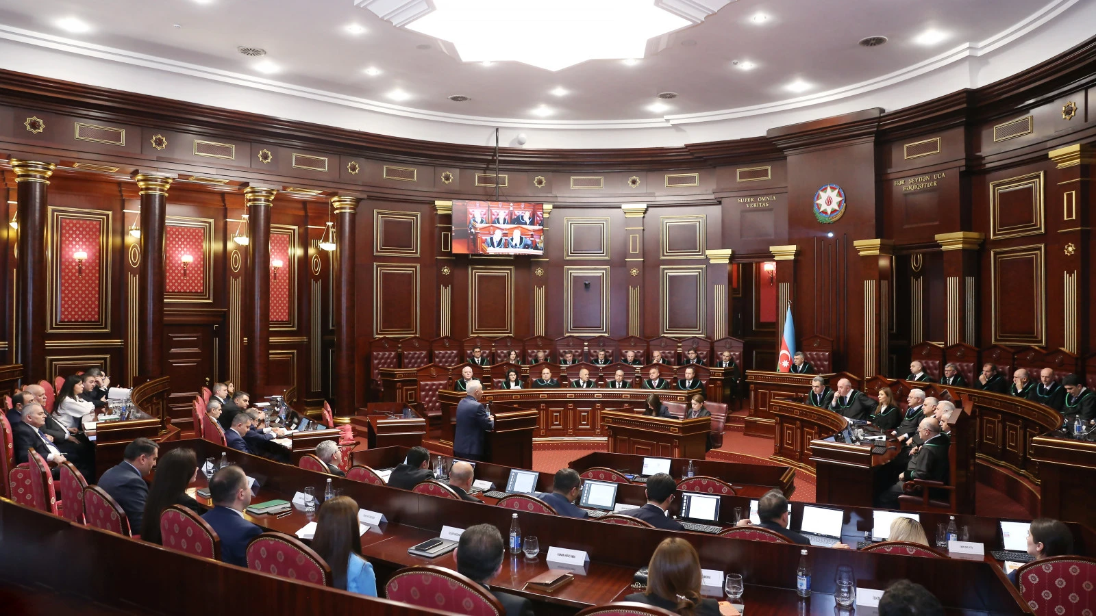 Ali Məhkəmə Plenumunun növbəti iclası olub