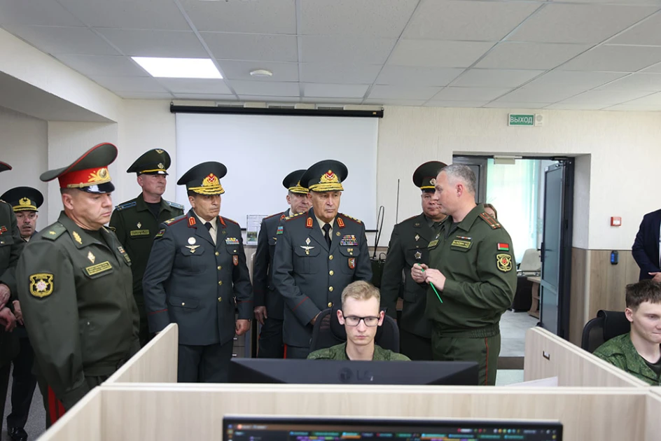 Azərbaycan ilə Belarus arasında müdafiə sahəsində əməkdaşlığın genişləndirilməsi məsələsi müzakirə edilib