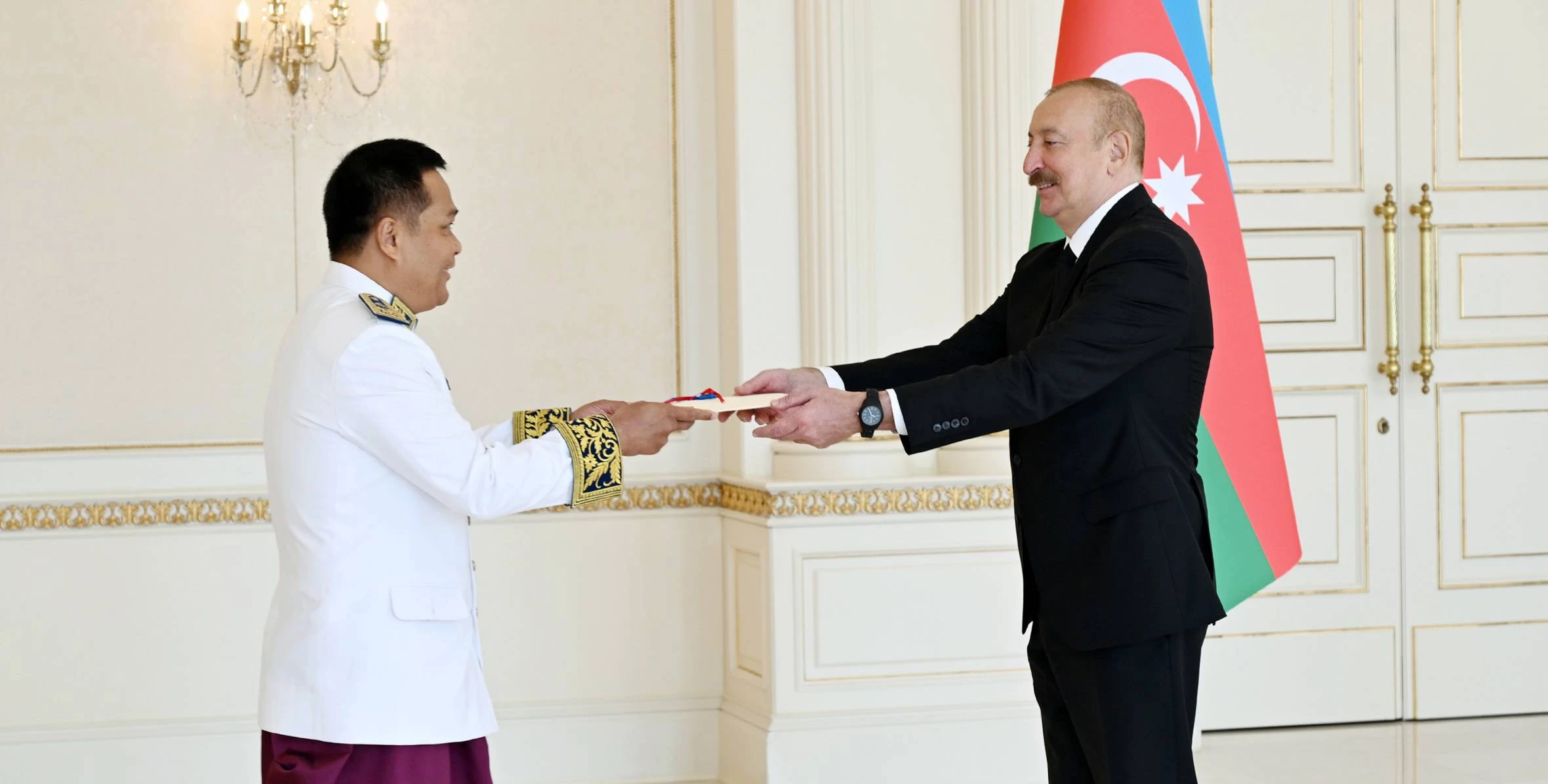 İlham Əliyev Kambocanın Azərbaycanda yeni təyin olunmuş səfirinin etimadnaməsini qəbul edib