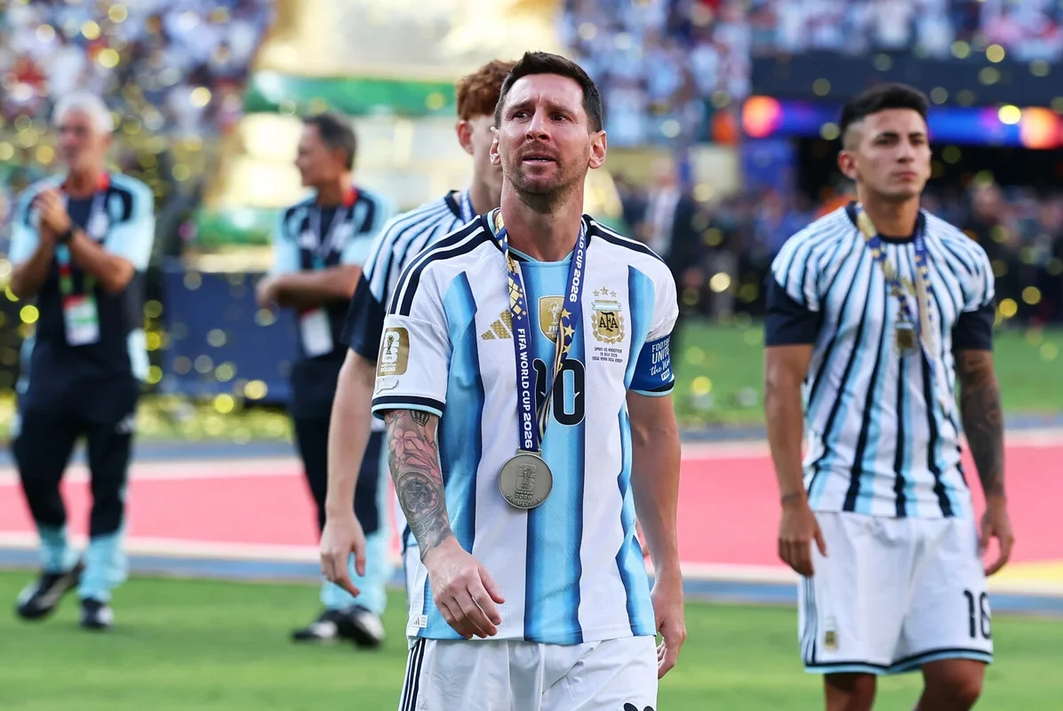 Xavyer Mileydən milliyə dəstək mesajı: "Argentina hər zaman zirvədədir"