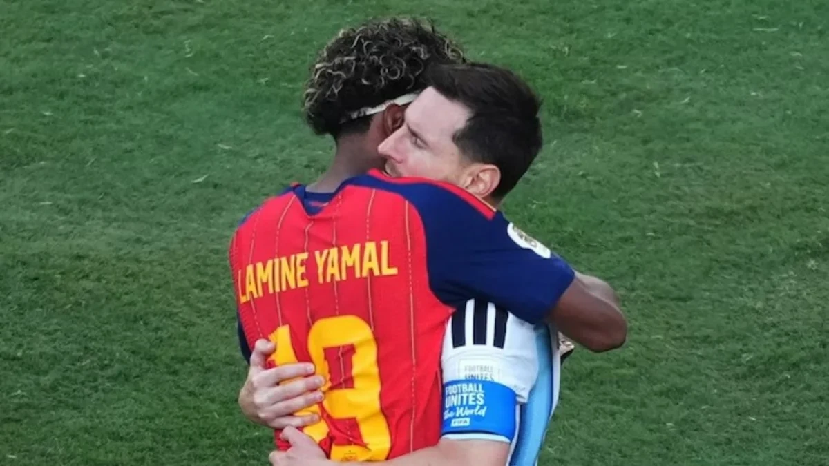 Finaldan sonra diqqətçəkən an: Messi Lamin Yamala sarıldı