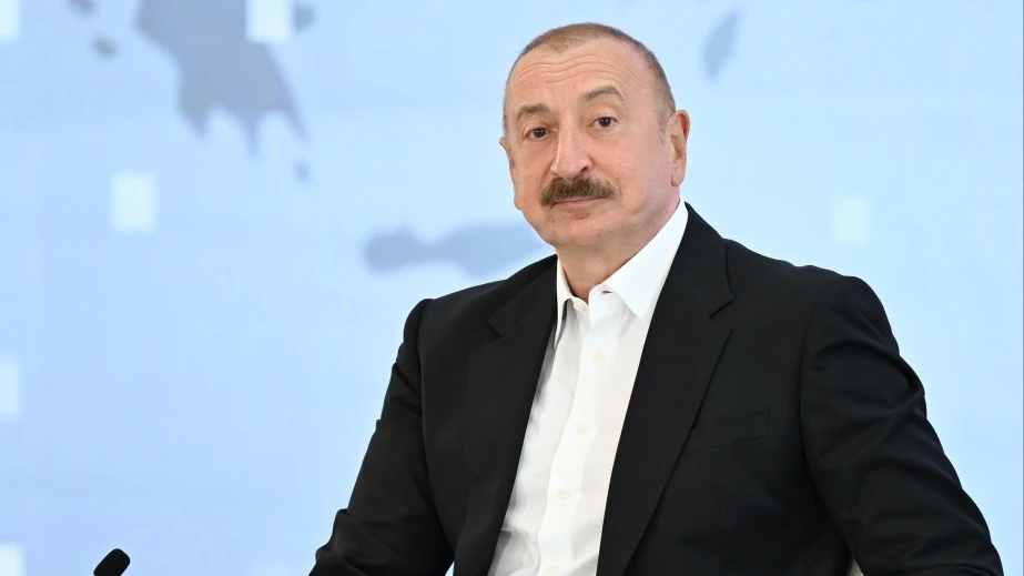 İlham Əliyev ilə Federal Kansler Fridrix Mertsin təkbətək görüşü keçirilir