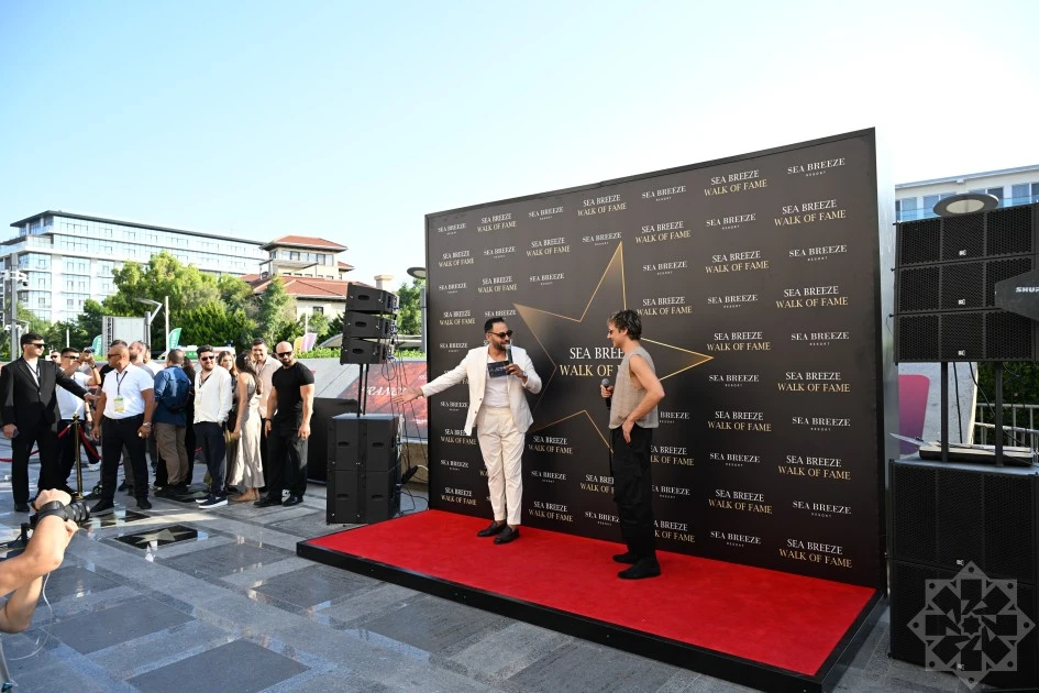 “Sea Breeze Walk of fame” Şöhrət Xiyabanında EDIS və Emre Altuğun adına olan ulduzların açılışı olub