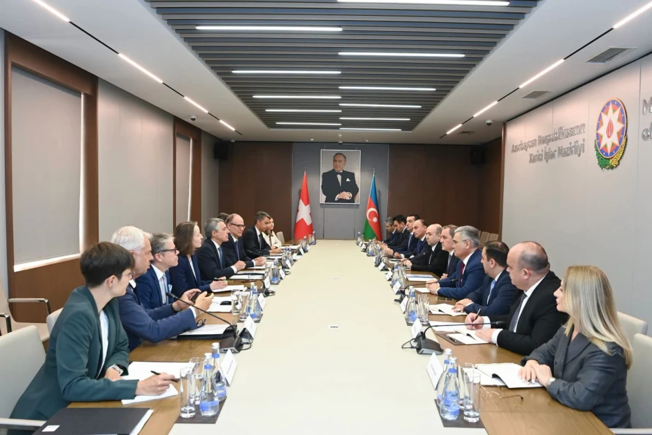 Azərbaycan və İsveçrə XİN rəhbərləri ikitərəfli əməkdaşlığı və regional gündəliyi müzakirə ediblər