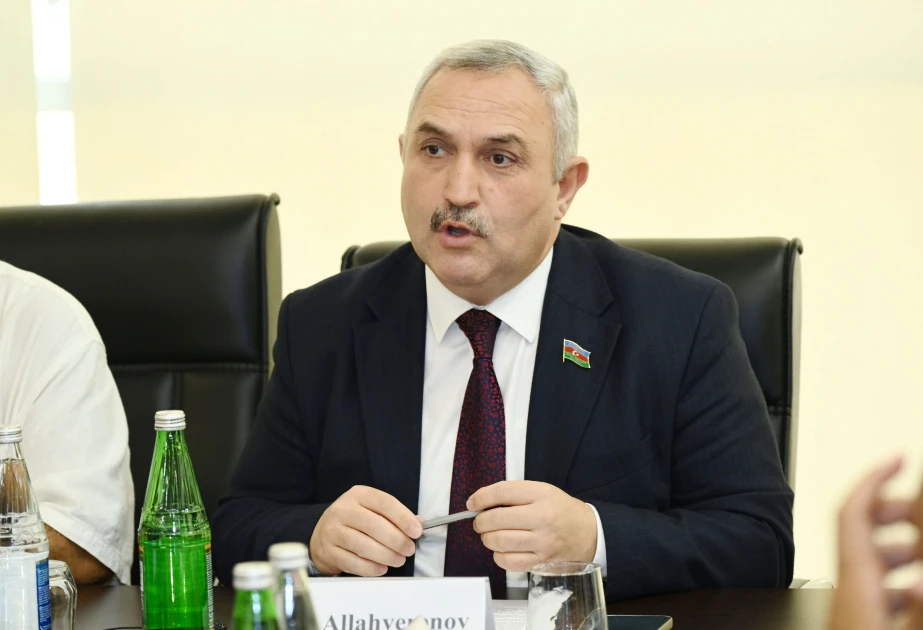 Deputat Azər Allahverənov: Bəzi QHT-lər layihələrini hazırlayarkən süni intellekt alətlərindən istifadə edirlər