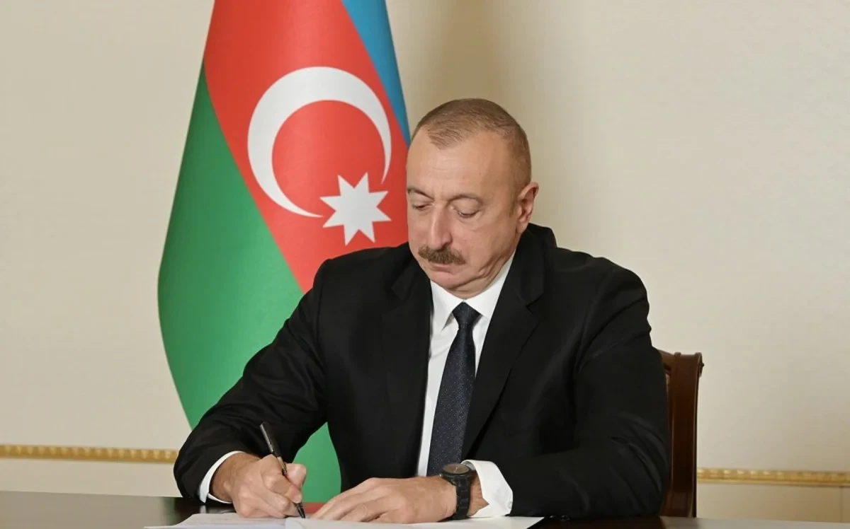 Azərbaycan İnvestisiya Holdinqinin bəzi səlahiyyətləri "AZCON Holdinq"ə verildi