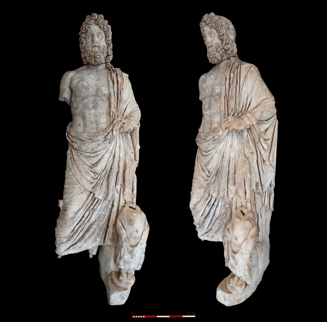 Türkiyədə 1800 illik nəhəng heykəl aşkarlanıb