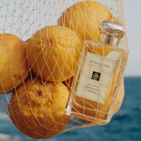 Jo Malone ətirlər kolleksiyasına Dəniz Duzu və Berqamot əlavə edir