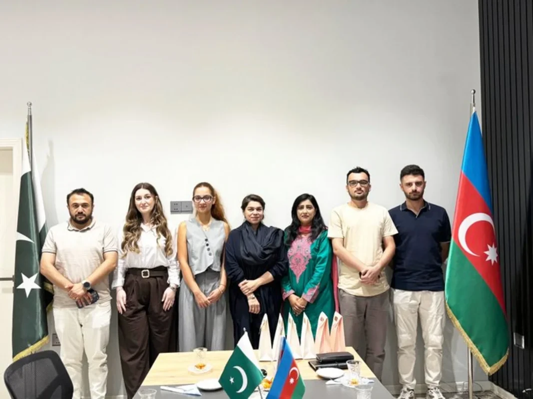 Pakistanın yeni konsulu Azərbaycanın media nümayəndələri ilə görüşüb