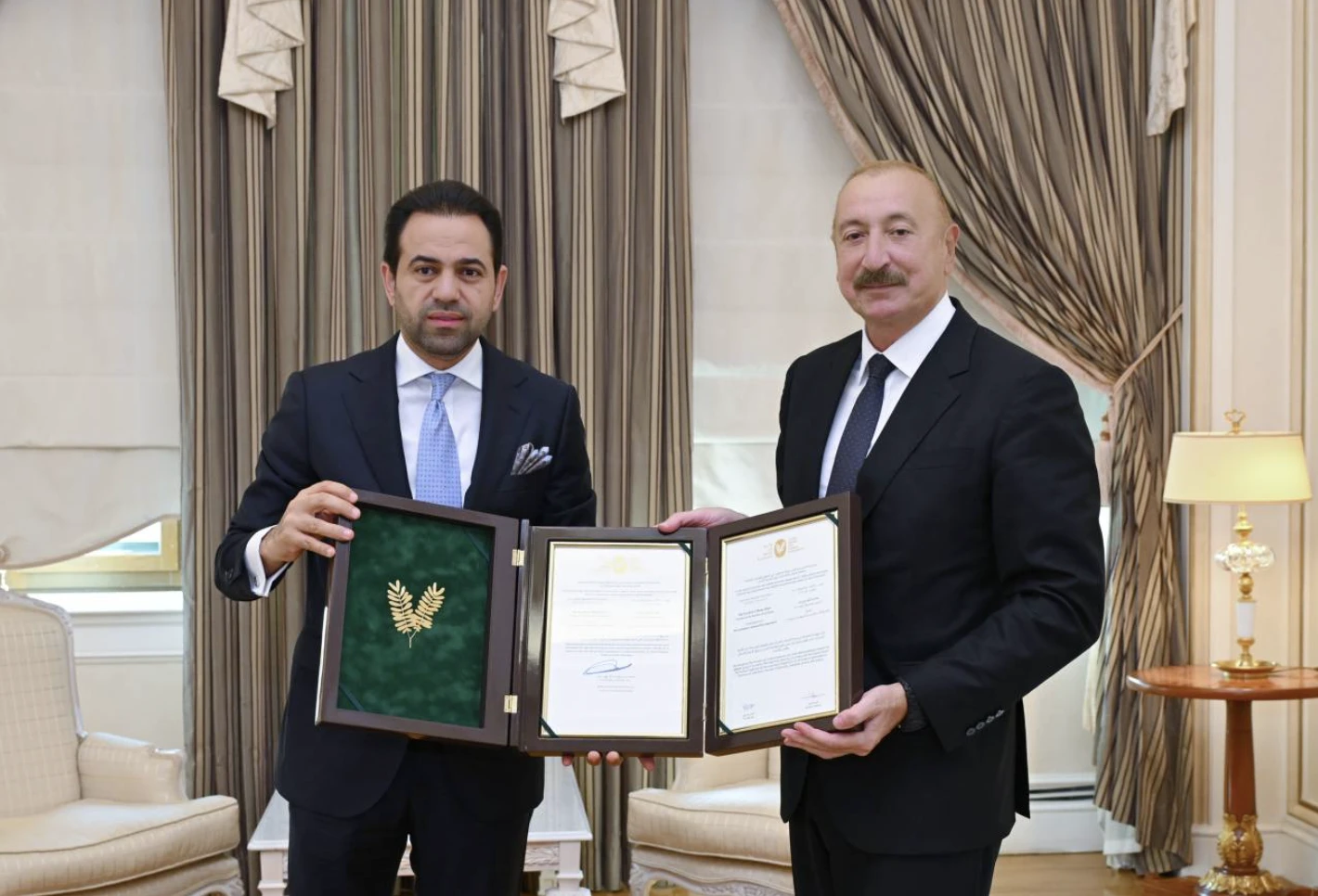 İlham Əliyev Müsəlman Ağsaqqalları Şurasının baş katibini qəbul edib