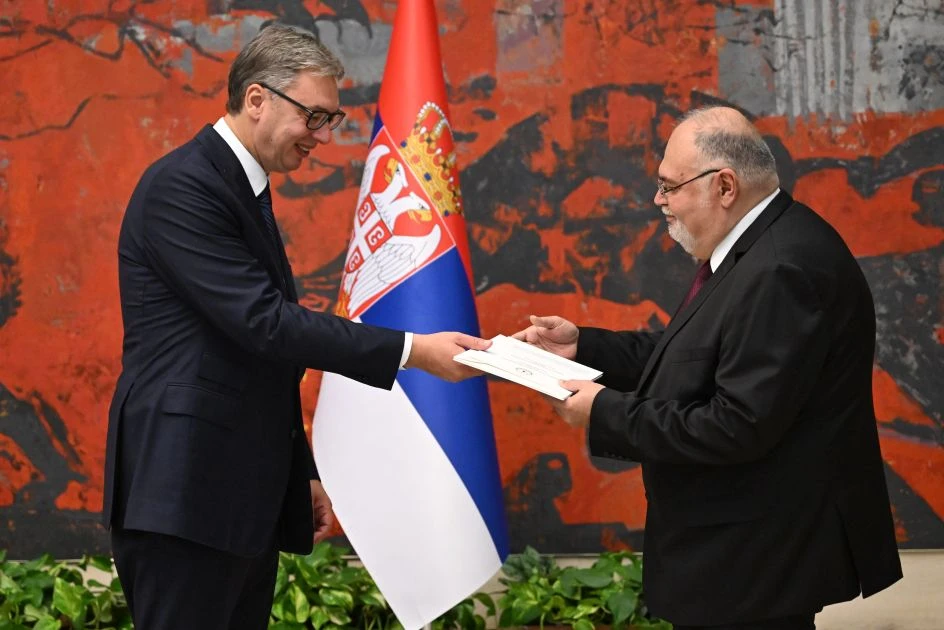 Tahir Tağızadə etimadnaməsini Serbiya Prezidentinə təqdim edib