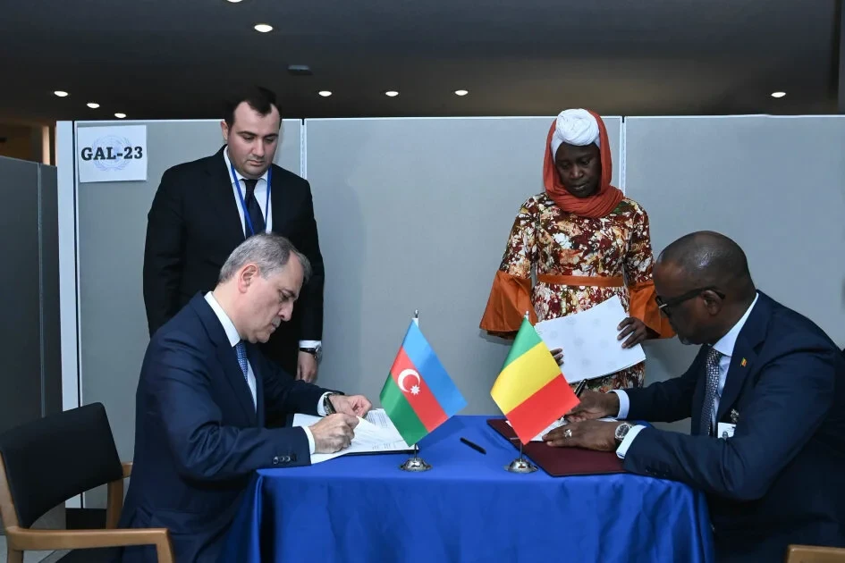 Azərbaycan və Mali arasında siyasi məsləhətləşmələrə dair Anlaşma Memorandumu imzalanıb