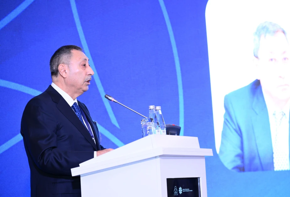 Xələf Xələfov: Dezinformasiyaya qarşı mübarizədə peşəkar medianın rolu xüsusi əhəmiyyət daşıyır