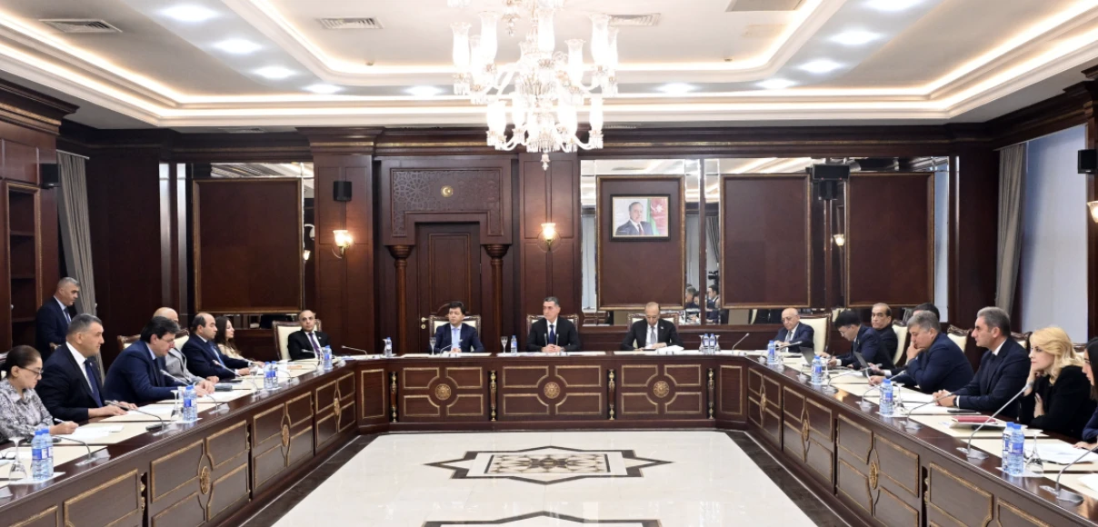 Milli Məclisin Hüquq siyasəti və dövlət quruculuğu komitəsinin iclasında 7 məsələ müzakirəyə çıxarılıb