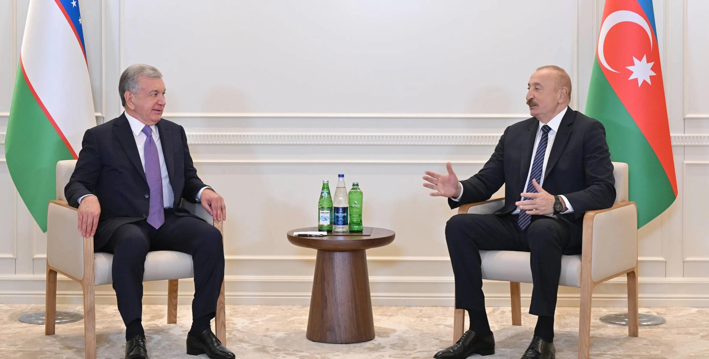 İlham Əliyev Özbəkistan Prezidenti ilə görüşüb