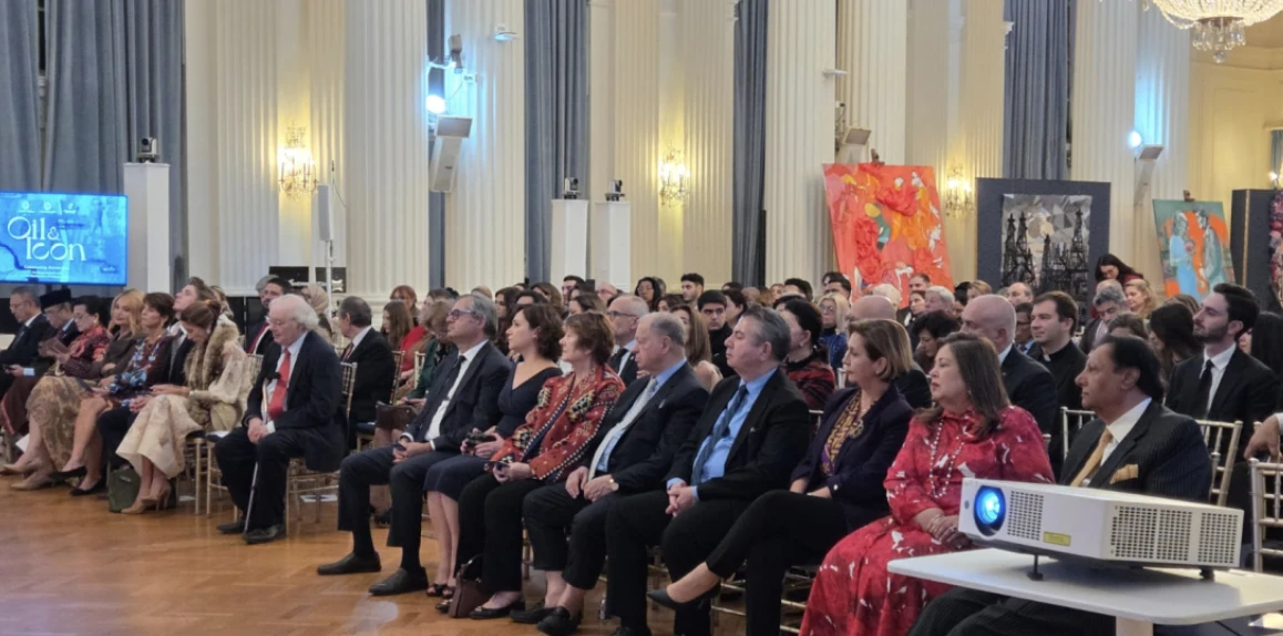 “Urud abidələri” kolleksiyasının nümunəsi Corc Vaşinqton Universitetinin muzeyinə təqdim olunub