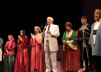 Akademik Musiqili Teatrın balet artistləri mükafatlandırılıb