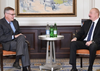 İlham Əliyev Nyu-Yorkda “Neuberger Berman” şirkətinin sədri və baş icraçı direktoru ilə görüşüb