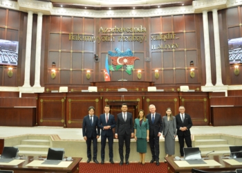 Polşa parlament nümayəndə heyəti ilə görüşdə