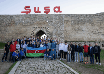 III MDB Oyunlarının iştirakçıları Şuşanın mədəni irsi ilə tanış olublar