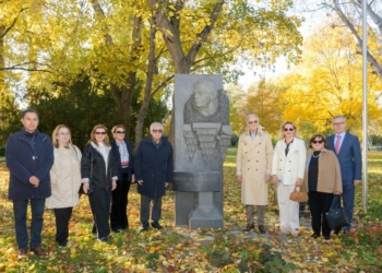 Üzeyir Hacıbəylinin 140 illiyi münasibətilə “Arşın mal alan”ın Vyanada növbəti təntənəsi