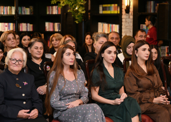 Bakı Kitab Mərkəzində “Zəfər sevinci” adlı musiqili-ədəbi gecə keçirilib