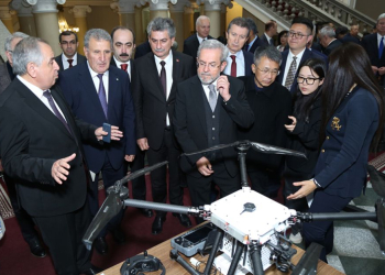 AMEA-nın 80 illik yubileyinə həsr olunmuş elmi nailiyyətlər sərgisi keçirilib