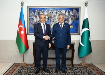 Mikayıl Cabbarov Pakistanda