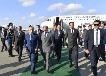 Pakistanın Baş naziri Azərbaycana səfərə gəlib